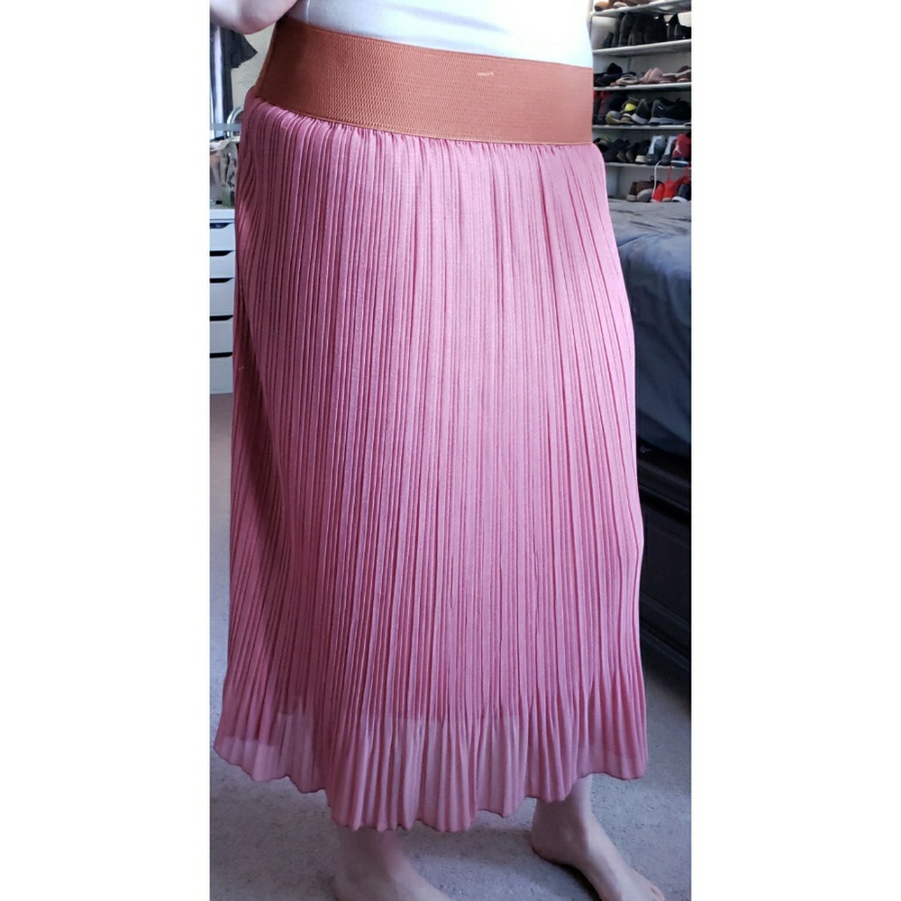 Pink Pleated Skirt